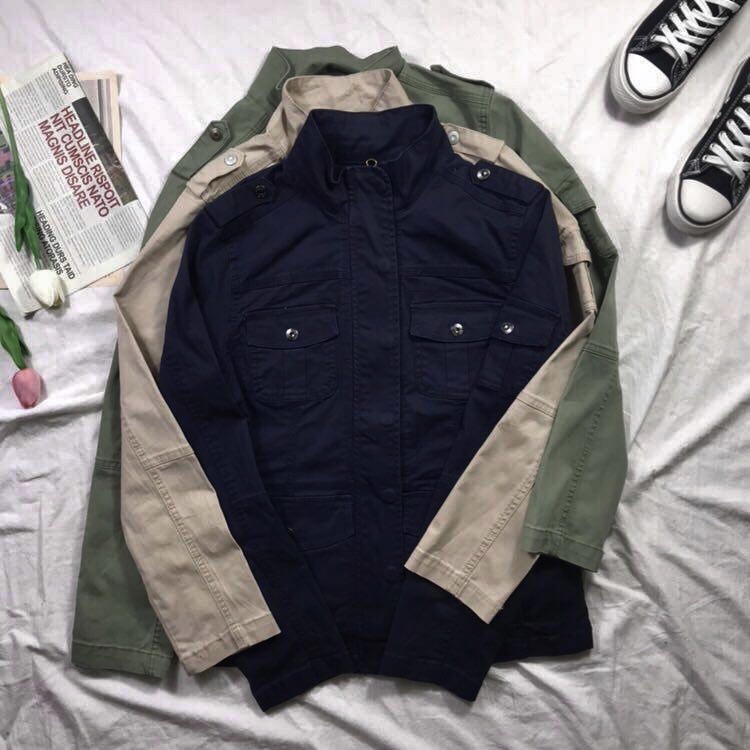 Kensie เสื้อเขียวทหาร เสื้อนอกแนวทหาร แบรนด์ KENSIE งานตัดป้าย) แพทเทินสวย เท่ห์มาก คะ Size S/M/L/XL สำเนา สำเนา สำเนา เขียว