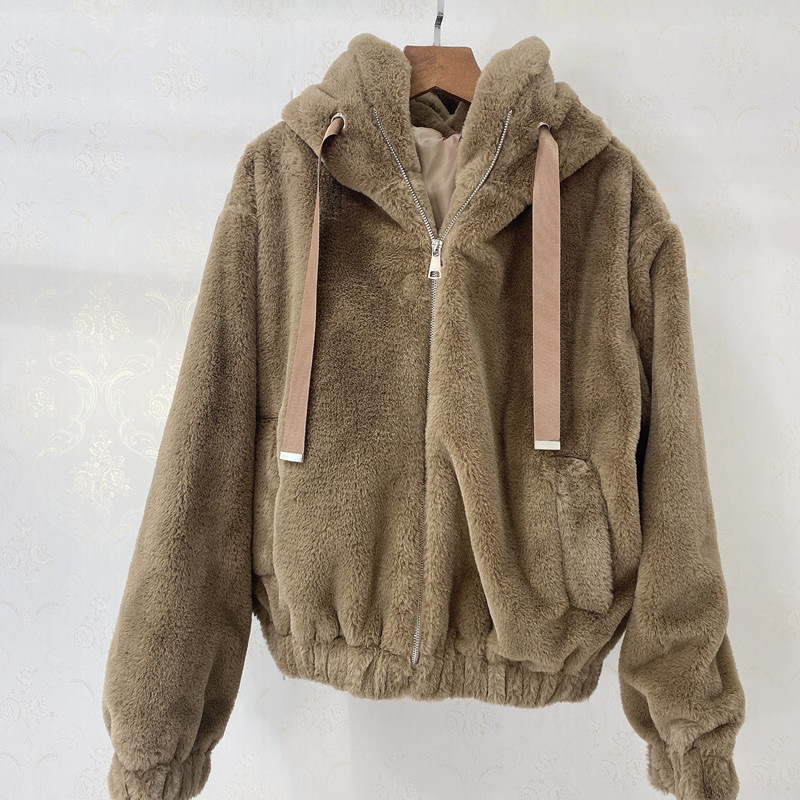 Page one เสื้อเฟอร์กันหนาว หมวกฮู้ด เสื้อขน Fluffy coat แบรนด์ page One ดำ