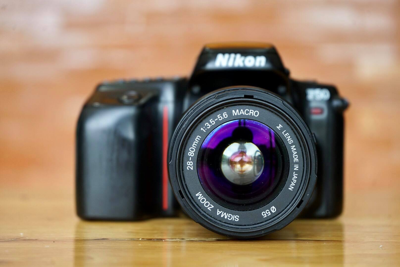 Nikon F50 + sigma zoom 28-80mm f3.5-5.6