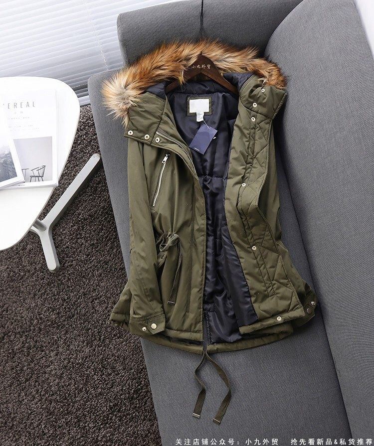 Forever21 เสื้อโค้ทฮู้ดกันหนาว เสื้อปาร์กา parka สีเขียว แต่งเฟอร์ แบรนด์ FOREVER21 เขียว