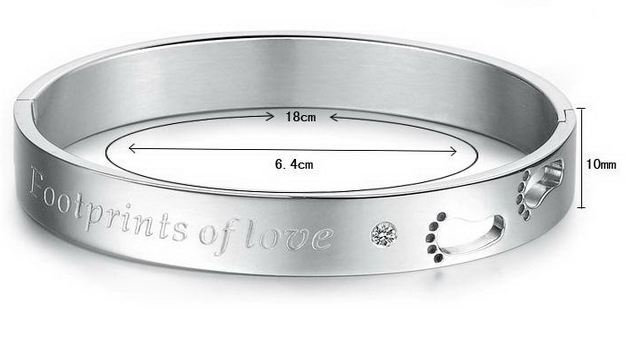สร้อยข้อมือผู้ชาย ผู้หญิง สร้อยข้อมือ คู่ สแตนเลส สีเงิน แกะลาย Footprint of Love แกะรอย รูปเท้า ฝังเพชร CZ คริสตัลแท้ Swiss 967592