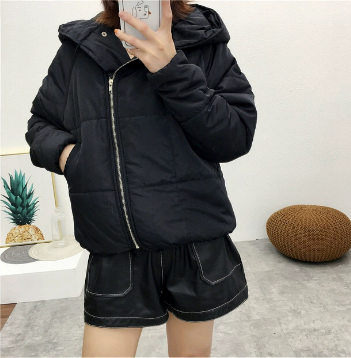 Paul pad เสื้อฮูทกันหนาว ฮูท สีขาว บุนวมอุ่น แบรนด์PAUL PRAD แบบน่ารัก สวยอุ่นคะ size:S/M/L ขาว