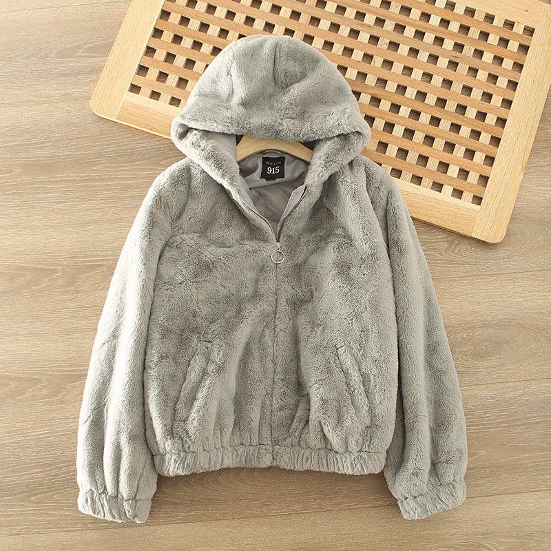 915 เสื้อเฟอร์กันหนาว หมวกฮู้ด เสื้อขน Fluffy coat แบรนด์ New look 915สำเนา เทา