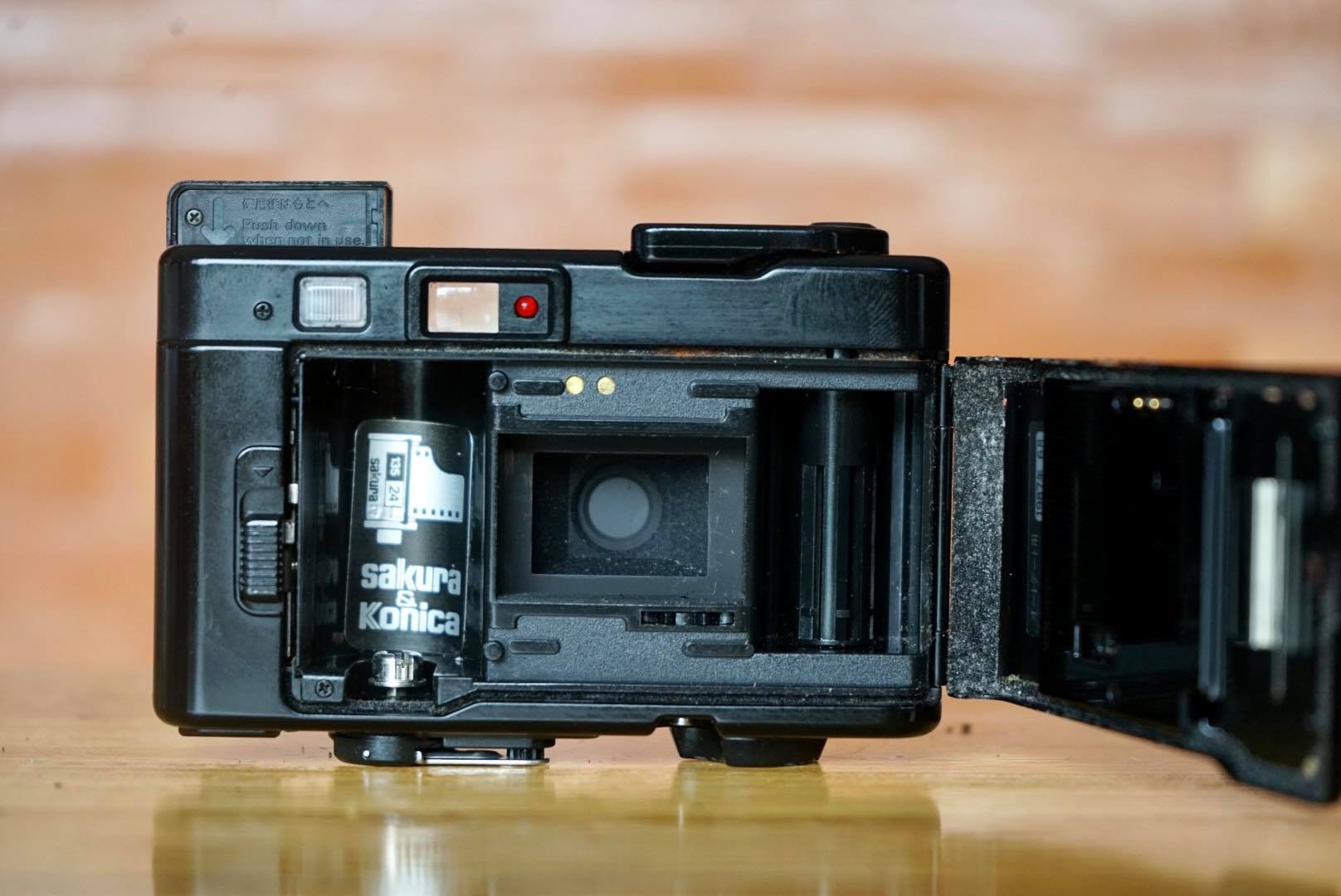 KONICA EFJ AUTO DATE KONICA HEXANON 35MM.F4
