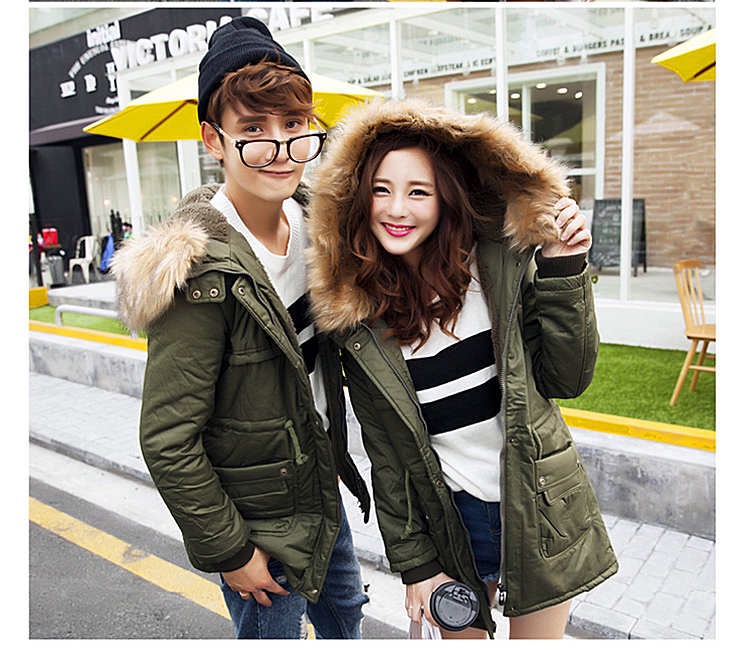 เสื้อโค้ท เสื้อกันหนาว สีเขียว ทหาร แต่งฮูท ติดขนเฟอร์ ปลายหมวก บุซับขนอุ่นด้านใน ปลายแขน มีจัมพ์ด้านในกันลม สวยเท่ห์ มากๆคะ Size S/M/L เขียว