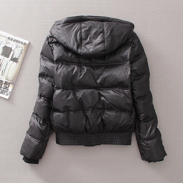 เสื้อกันหนาว ขนเป็ด แต่งหมวกฮูท สีดำ brandname ดัง ยุโรป MONCLER