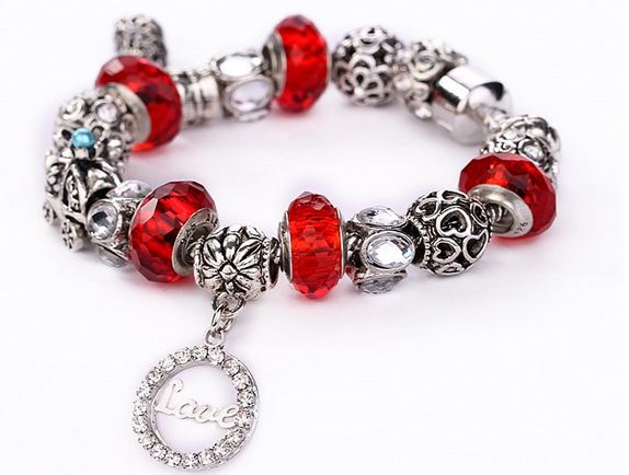 สร้อยข้อมือ Diy สไตล์ Pandora แต่ง ชาร์ม สลับ คริสตัลแท้ สีสวย ห้อยจี้เพชร อักษร Love ชาร์มหัวใจ สีเงิน ของขวัญให้แฟน สุดหรู แทนใจ 982338