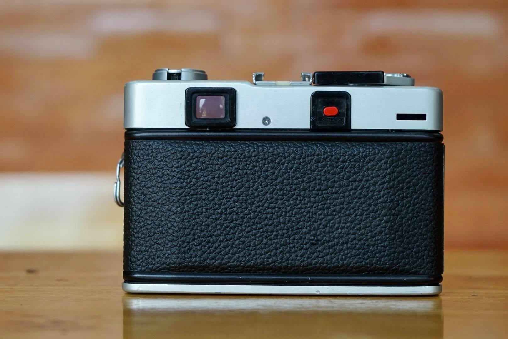 MINOLTA HI-MATIC F MINOLTA ROKKOR 38MM.F2.7