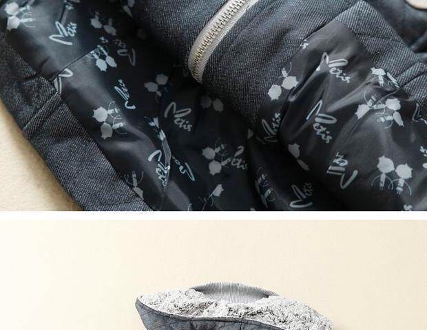 เสื้อกันหนาว ผ้ายีนส์สีเทา แต่งปกคอ ขนสีเทา ติดหมวกฮูท เนื้อผ้าหนา นุ่ม อุ่น เดินด้ายตารางทั้งตัว แต่งกระดุมแถบ แนวเกาหลีๆ Size M/L