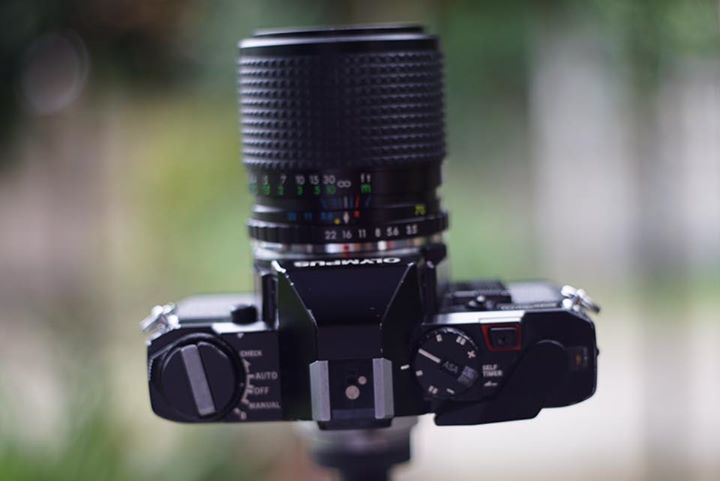 OLYMPUS OM30 TOPMAN MC AUTO ZOOM/C-MACRO 35-70MM.F3.5-4.5