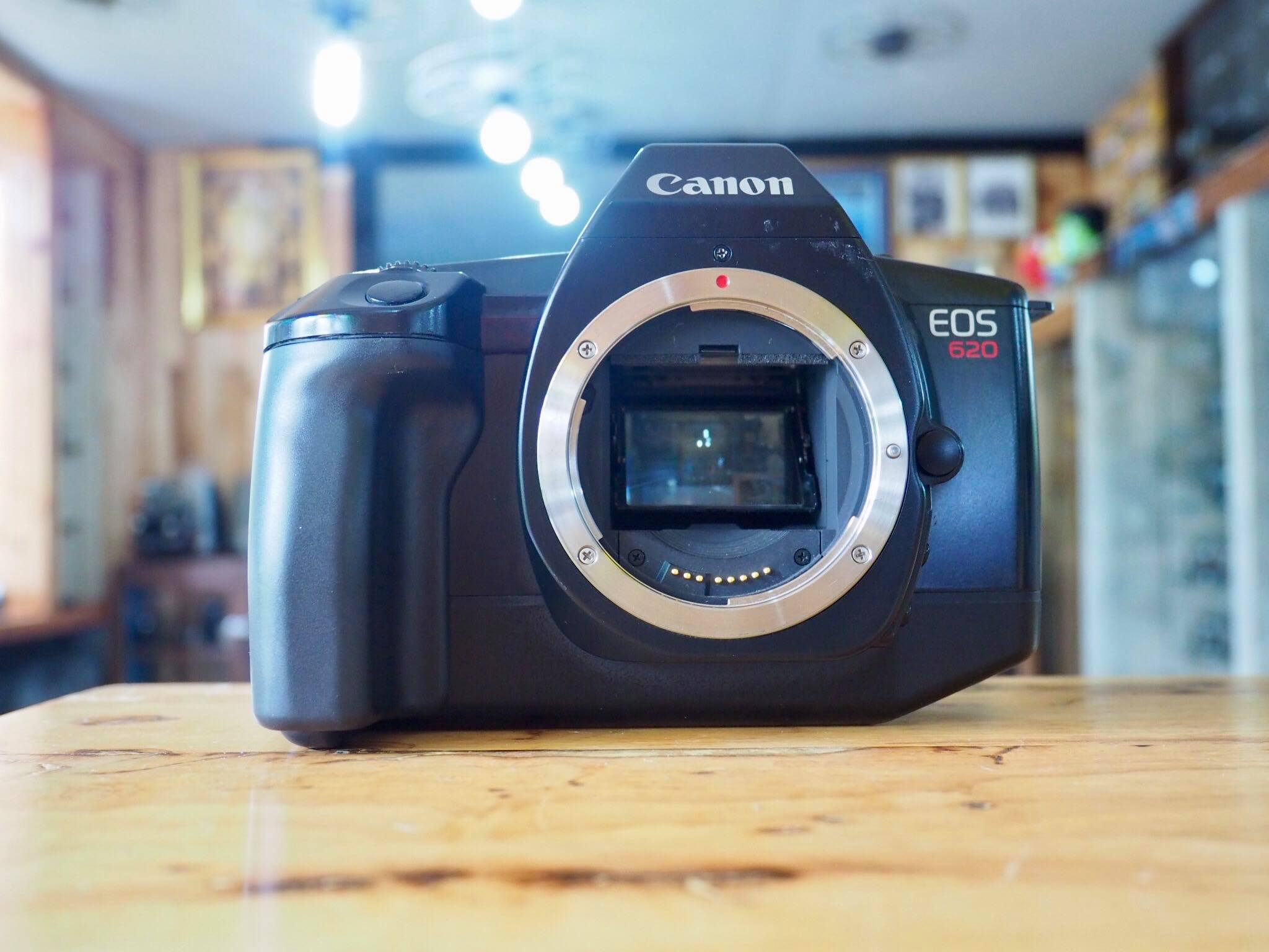 CANON EOS 620 (BODY)