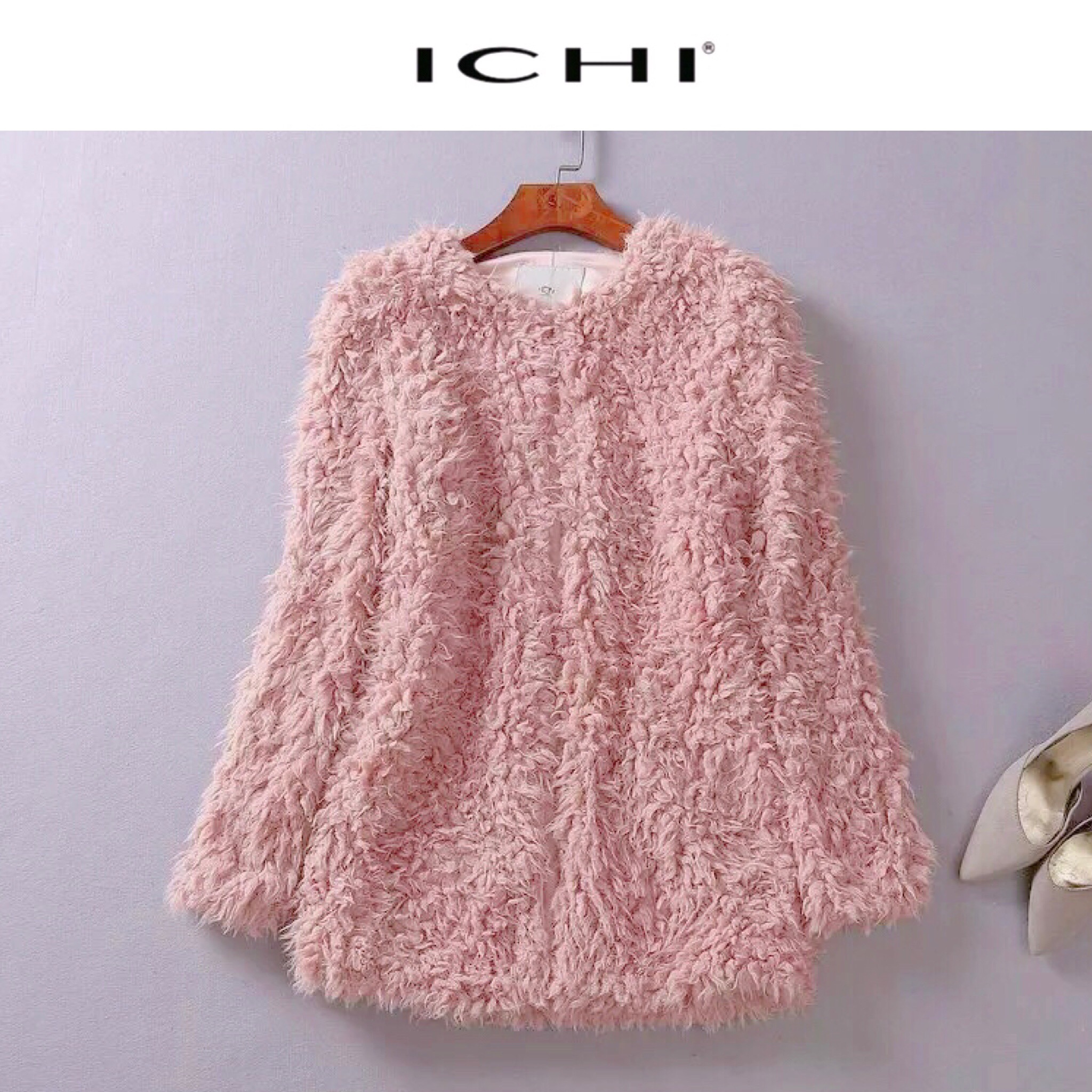 Ichi เสื้อคลุม ขน fluffy coat สีชมพูอ่อน เสื้อกันหนาวแต่งขนสีขาว แบรนด์เนม ICHI JAPAN แท้ 100% แพทเทินสวย หรู มากคะ Size S/M ชมพู