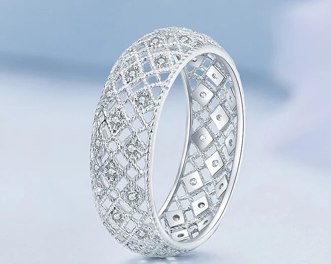 แหวนเงินแท้ 925 แหวนเงินผู้หญิง แกะลวดลาย ไทยโบราณ ฝังเพชร สวยหรู แหวนลวดลายไทย ๆ ใส่งานบุญ 831179