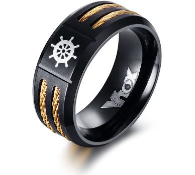 แหวนผู้ชาย แหวน Stainless Steel แท้ แหวนสีดำ แกะลาย พวงมาลัยเรือ แต่งด้วย ลวดสีทอง เพิ่มมิติ แหวนเท่ ๆ ของขวัญให้แฟน เก๋ ๆ 402180