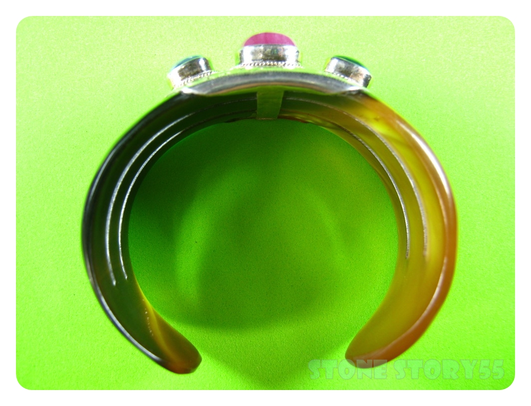 กำไลกระ จับเงินฝังพลอย(ขายแล้ว)