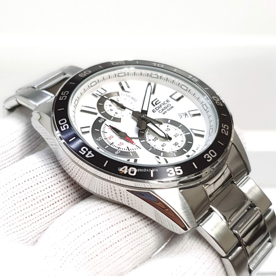 CASIO EDIFICE นาฬิกาข้อมือ นาฬิกากันน้ำ นาฬิกาของแท้ ประกันศูนย์ CMG 1 ปี รุ่น EFV-550D-7A นาฬิกาสีเงิน