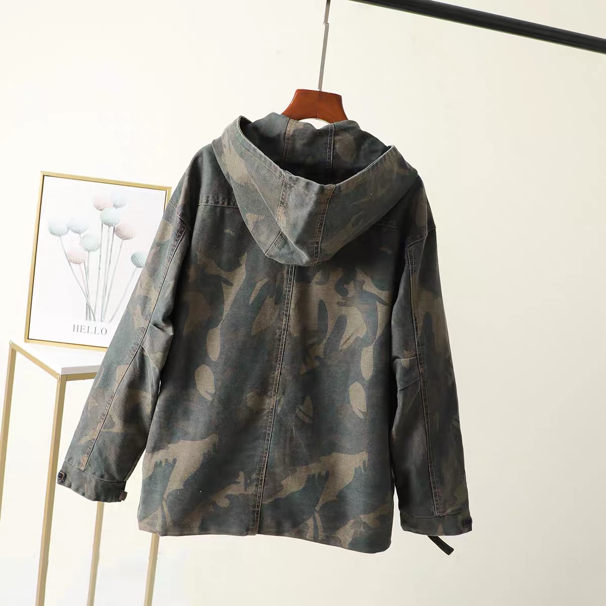เสื้อฮู้ดลายพราง ทหาร เสื้อแจ็คเก็ตลายพราง เสื้อนอก แนวทหาร แพทเทินสวย เท่ห์ มาก คะ ลายพราง