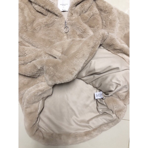 Angel kiss เสื้อเฟอร์กันหนาว หมวกฮู้ด เสื้อขน แบรนด์ ANGEL KISS (FLUFFY COAT) สำเนา น้ำตาลนู้ด