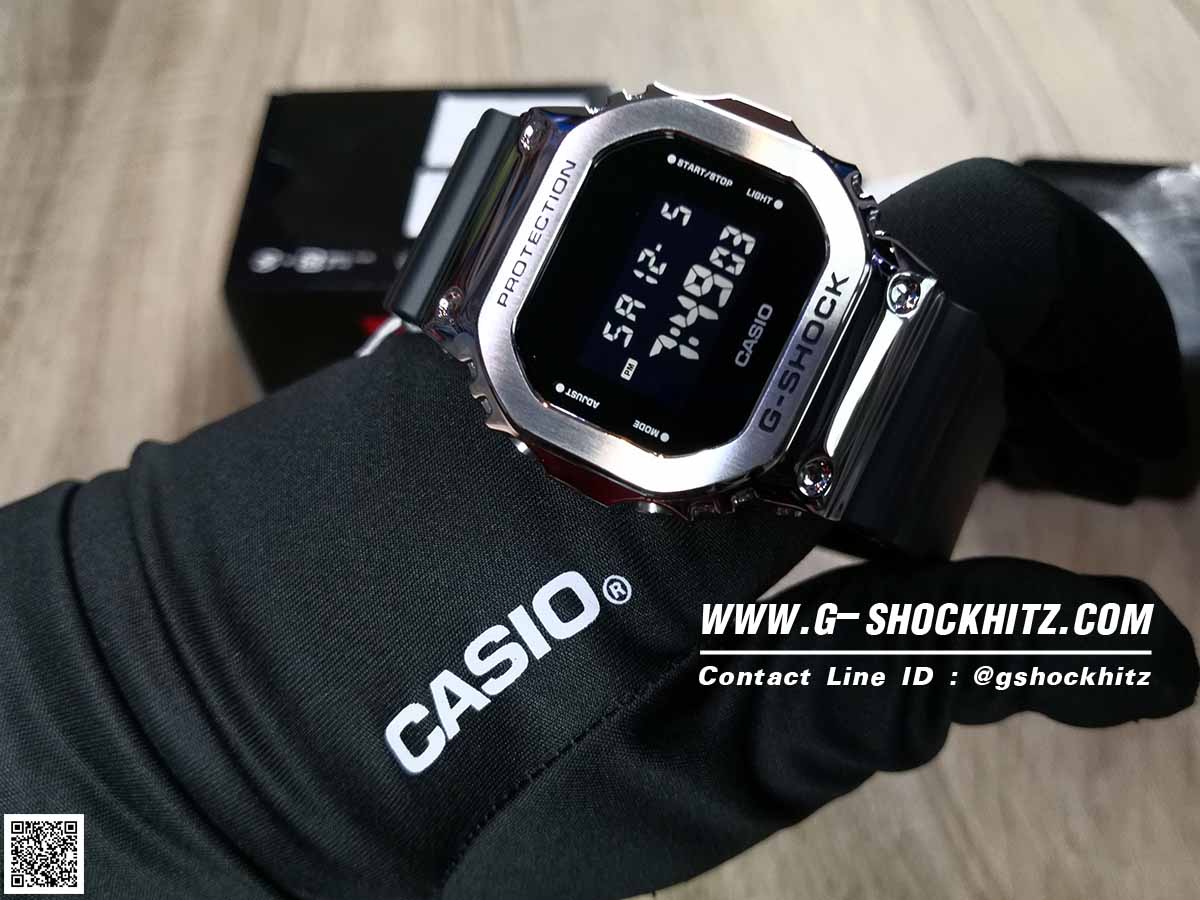 CASIO G-SHOCK นาฬิกาข้อมือ นาฬิกากันน้ำ นาฬิกาของแท้ ประกันศูนย์ CMG 1 ปี รุ่น GM-5600-1 นาฬิกาสีดำ