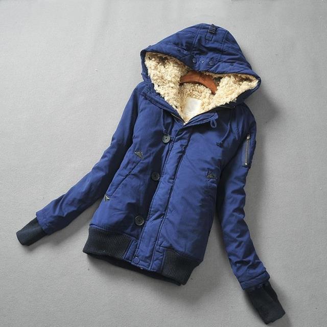 Moussy เสื้อกันหนาว ติดฮูท เสื้อcoat แบรนด์ดัง ญี่ปุ่น MOUSSY japan สีดำ แต่งซับขนอุ่นด้านใน (ขนด้านในถอดใส่ได้ทั้งชิ้นเลยคะ )มีกระดุมSize M/L * ไม่มีขนเฟอร์ปลายหมวกนะคะ*