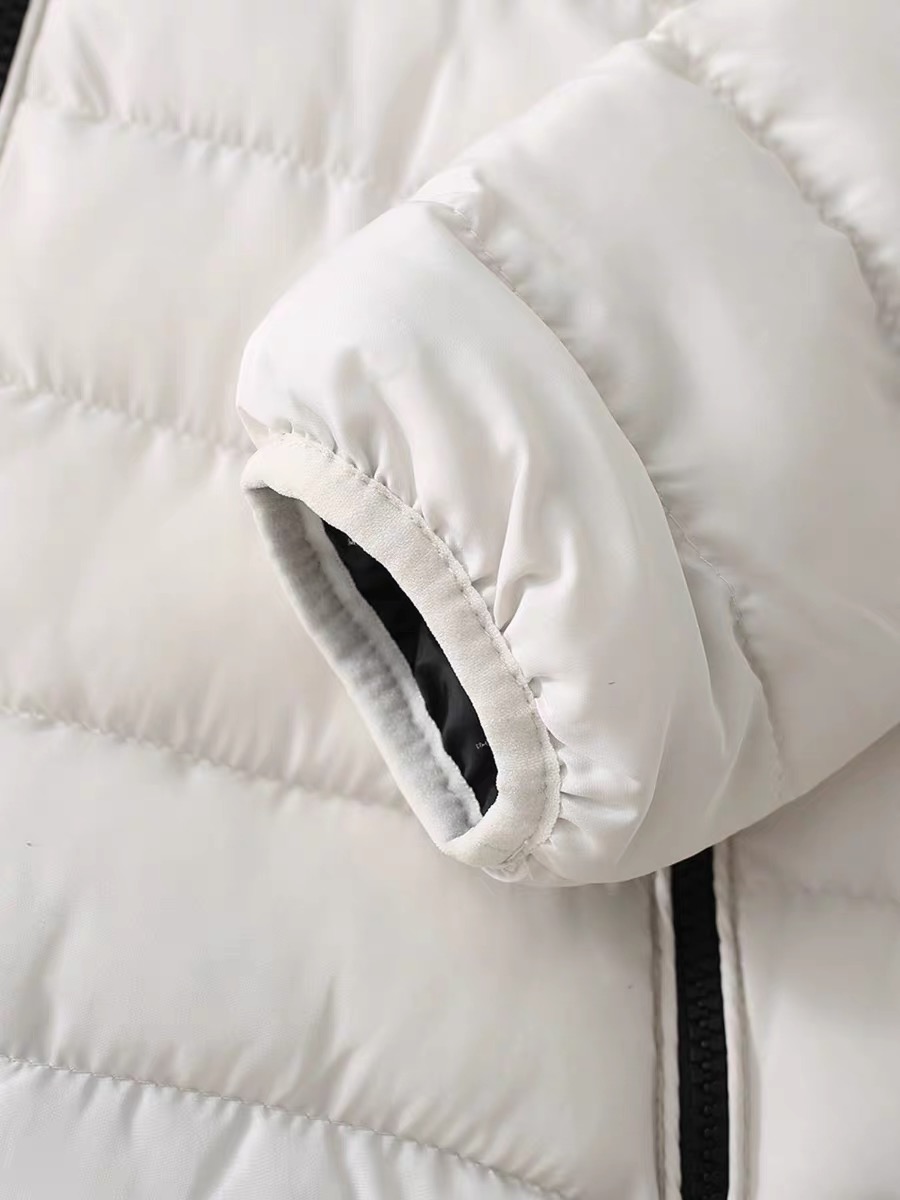 เสื้อกันหนาว เสื้อฮู้ดเฟอร์ บุนวมอุ่น สีขาว แบรนด์ FB SISTER (padded puffer coat สำเนา ขาว