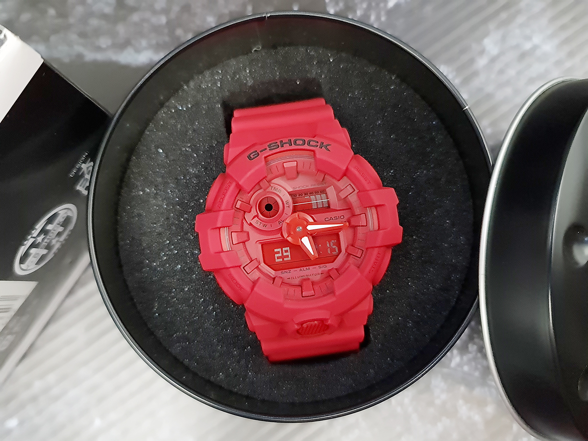 CASIO MID YEAR SALE G-SHOCK พร้อมส่ง นาฬิกาข้อมือ นาฬิกากันน้ำ นาฬิกาของแท้ ประกันศูนย์ CMG 1 ปี รุ่น GA-735C-4A นาฬิกาสีแดง