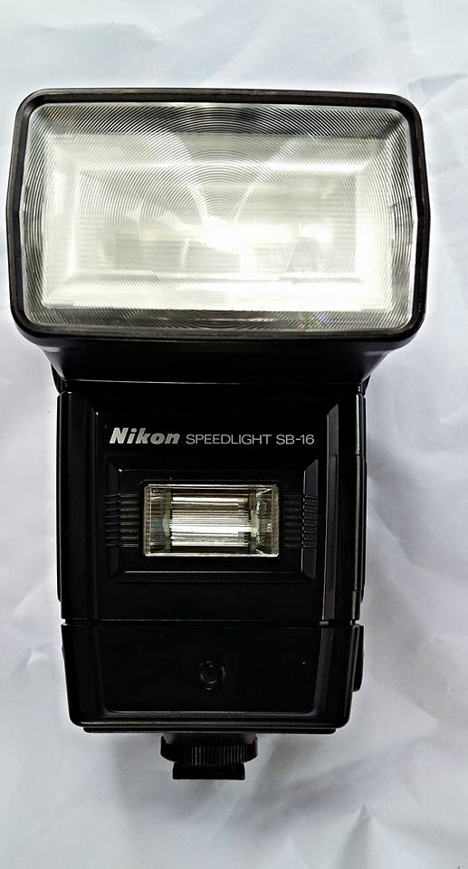 NIKON SPEEDLITE SB-16