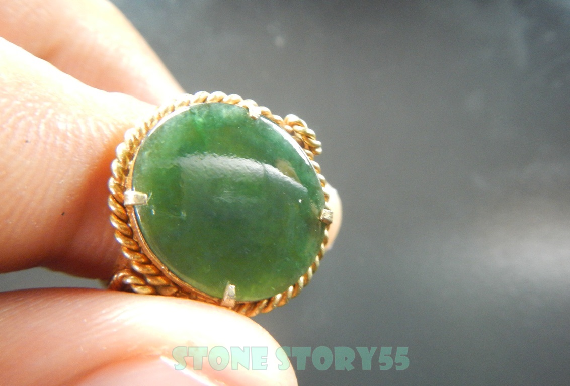 หยกพม่าแท้