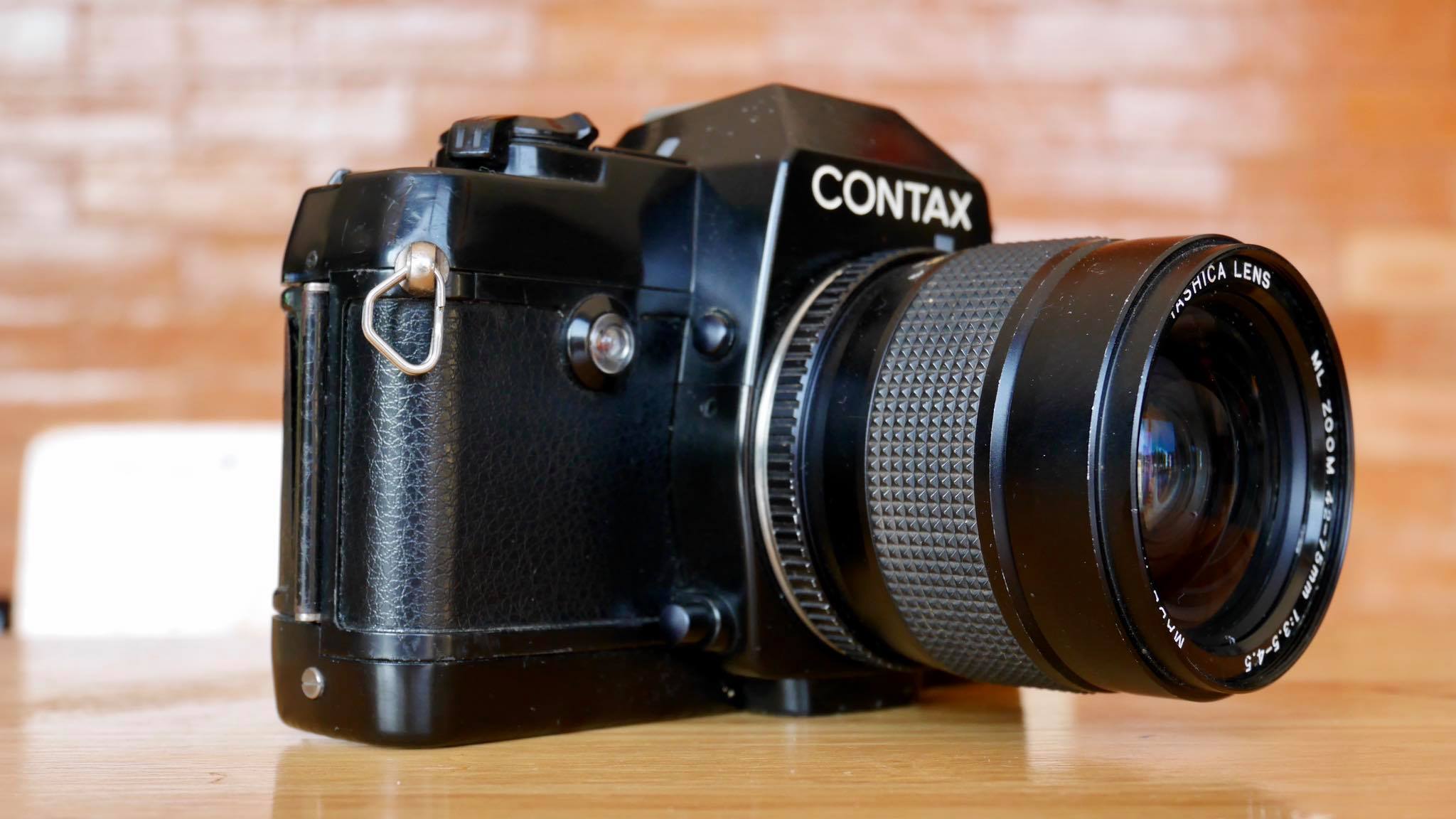 CONTAX 137 MD QUARTZ YASHICA LENS ML ZOOM 42-75MM.F3.5-4.5 - ฟิล์ม