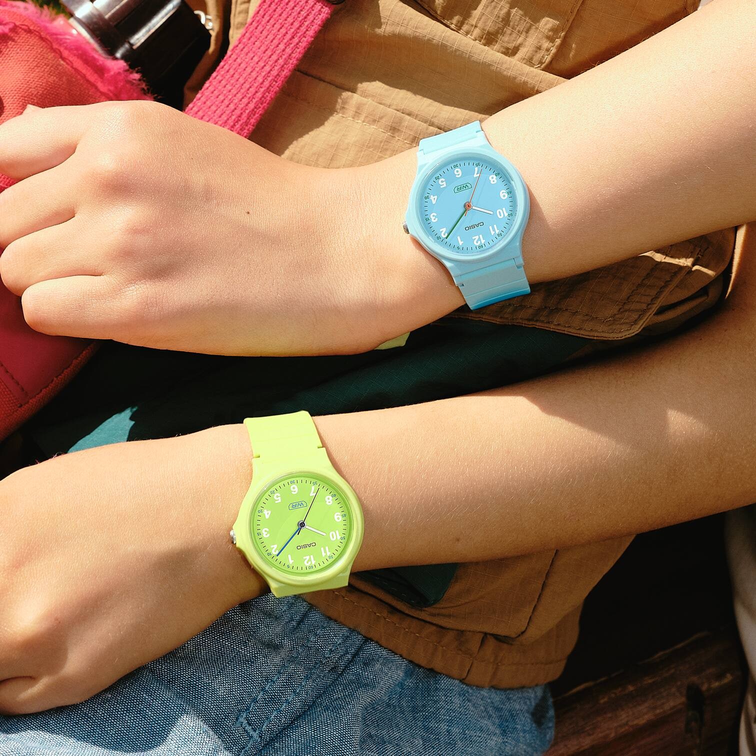 CASIO MID YEAR SALE นาฬิกาคาสิโอ พร้อมส่ง นาฬิกาข้อมือ นาฬิกากันน้ำ นาฬิกาของแท้ BTS ประกันศูนย์ CMG 1 ปี รุ่น LQ-24B-2B นาฬิกาสีฟ้า