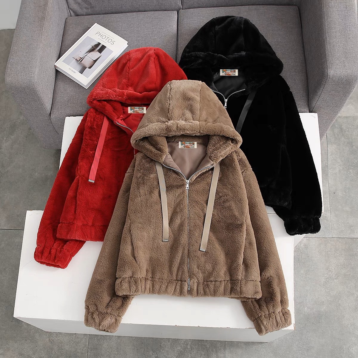 Page one เสื้อเฟอร์กันหนาว หมวกฮู้ด เสื้อขน Fluffy coat แบรนด์ page One ดำ