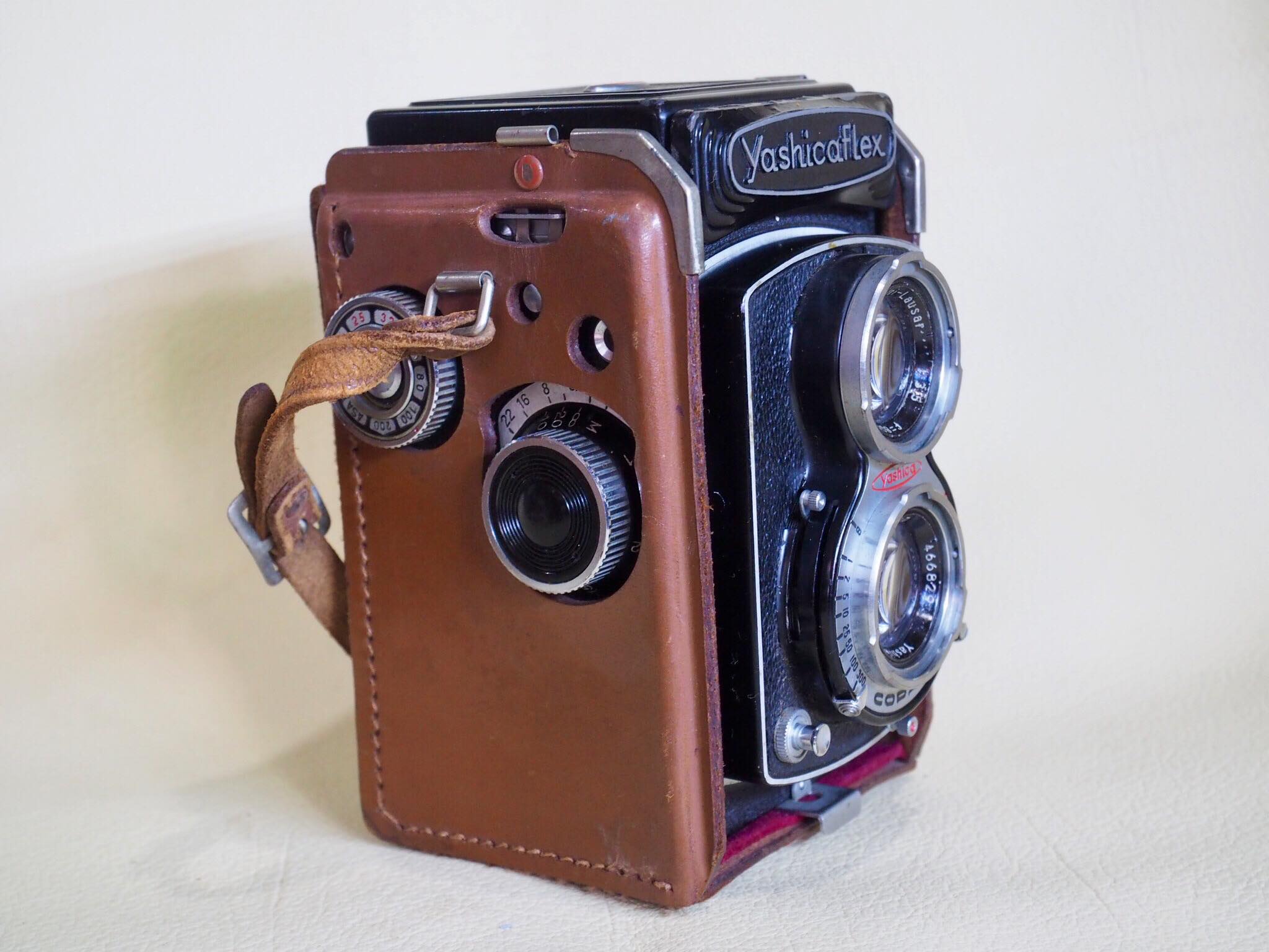 YASHICAFLEX MODEL C YASHIKOR 80MM.F3.5