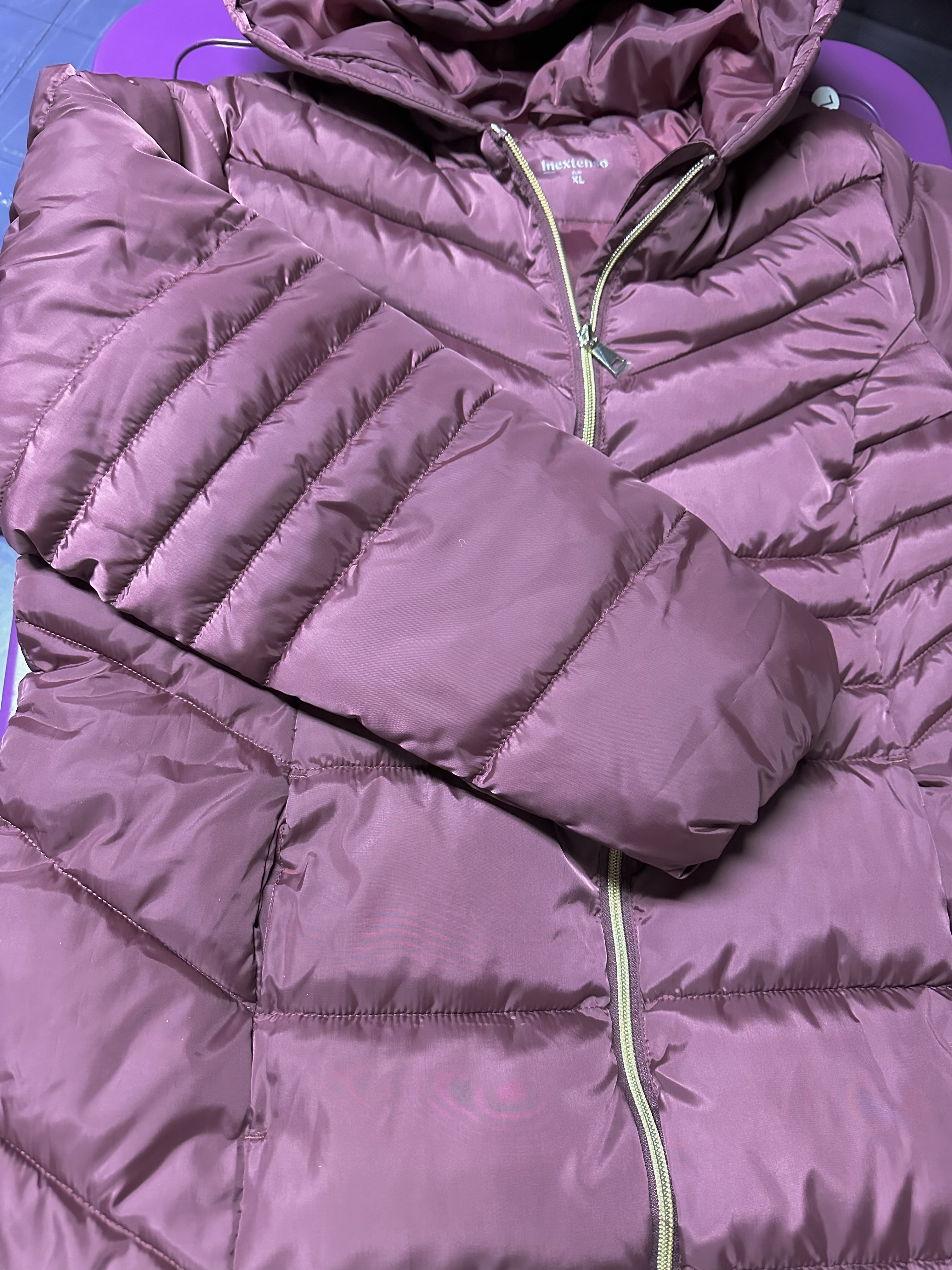 เสื้อกันหนาว เสื้อฮู้ดเฟอร์ บุนวมอุ่น สีแดง แบรนด์ INEXTENSO (padded puffer coat สำเนา