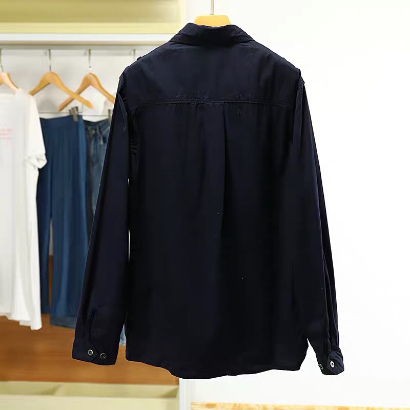 Ugiz เสื้อเขียวทหาร เสื้อเชิ้ต เสื้อนอกแนวทหาร แต่งอาร์ม แบรนด์ Ugiz แพทเทินสวย เท่ห์มาก คะ Size S/M/L/XL สำเนา เขียว