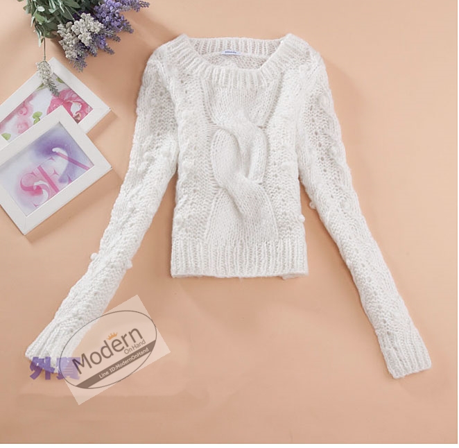 เสื้อหนาว ไหมพรมถัก คอกลม แต่งลายถักเปีย สีชมพูอ่อน เนื้อนุ่ม สีออกมุขชมพูอ่อนเรื่อๆ งานส่งญี่ปุ่น เนื้อไหมพรม สวยหรู คุณหนูมากๆเลยคะ
