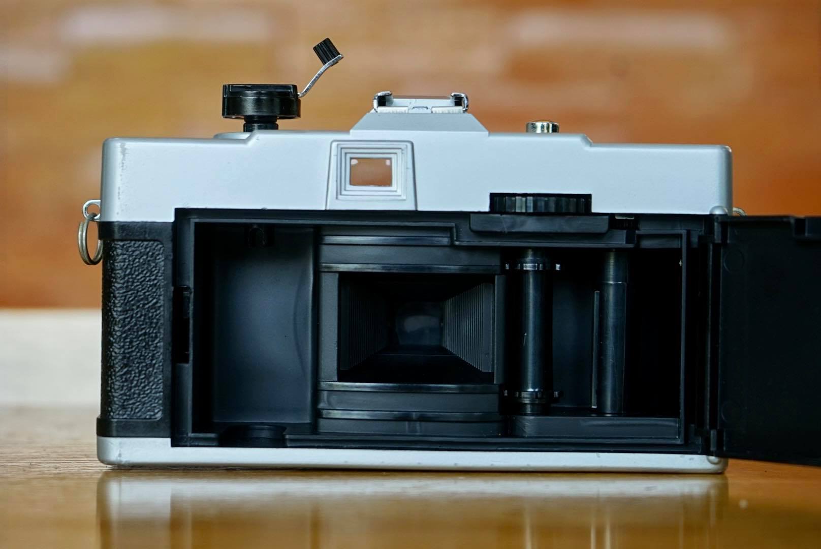 YUNON YN600 AUTO FIX FOCUS 50MM.F6