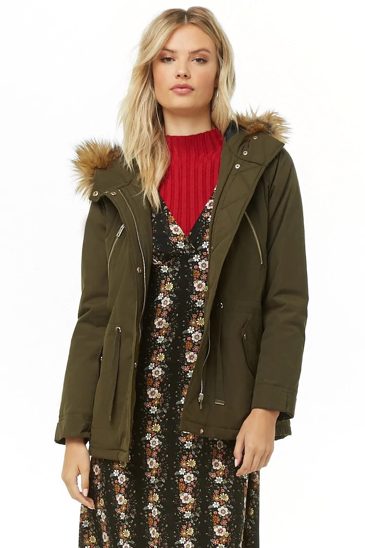 Forever21 เสื้อโค้ทฮู้ดกันหนาว เสื้อปาร์กา parka สีเขียว แต่งเฟอร์ แบรนด์ FOREVER21 เขียว