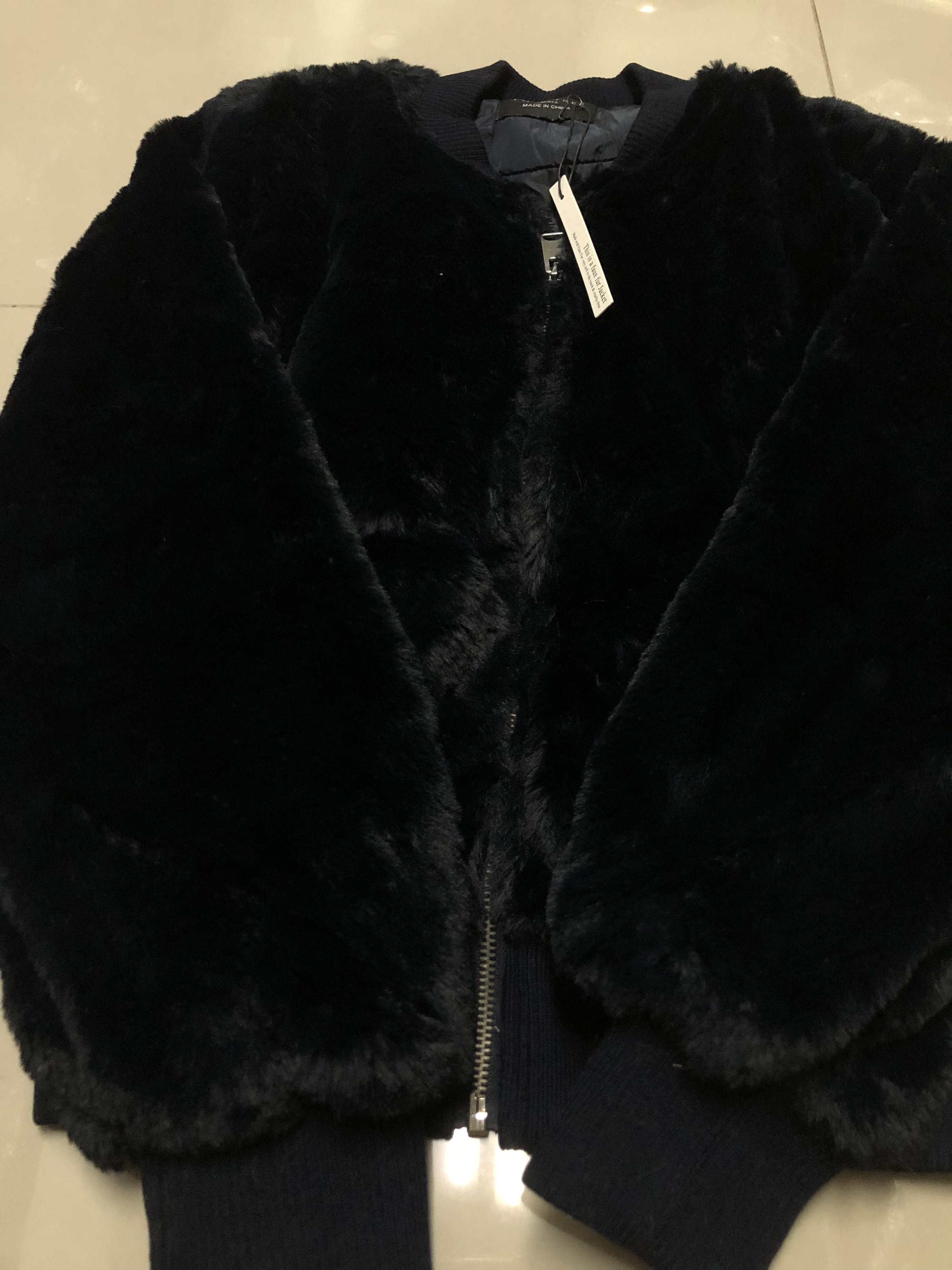 เสื้อเฟอร์กันหนาว หมวกฮู้ด เสื้อขน (FLUFFY COAT) แบรนด์ LOVE TREE
