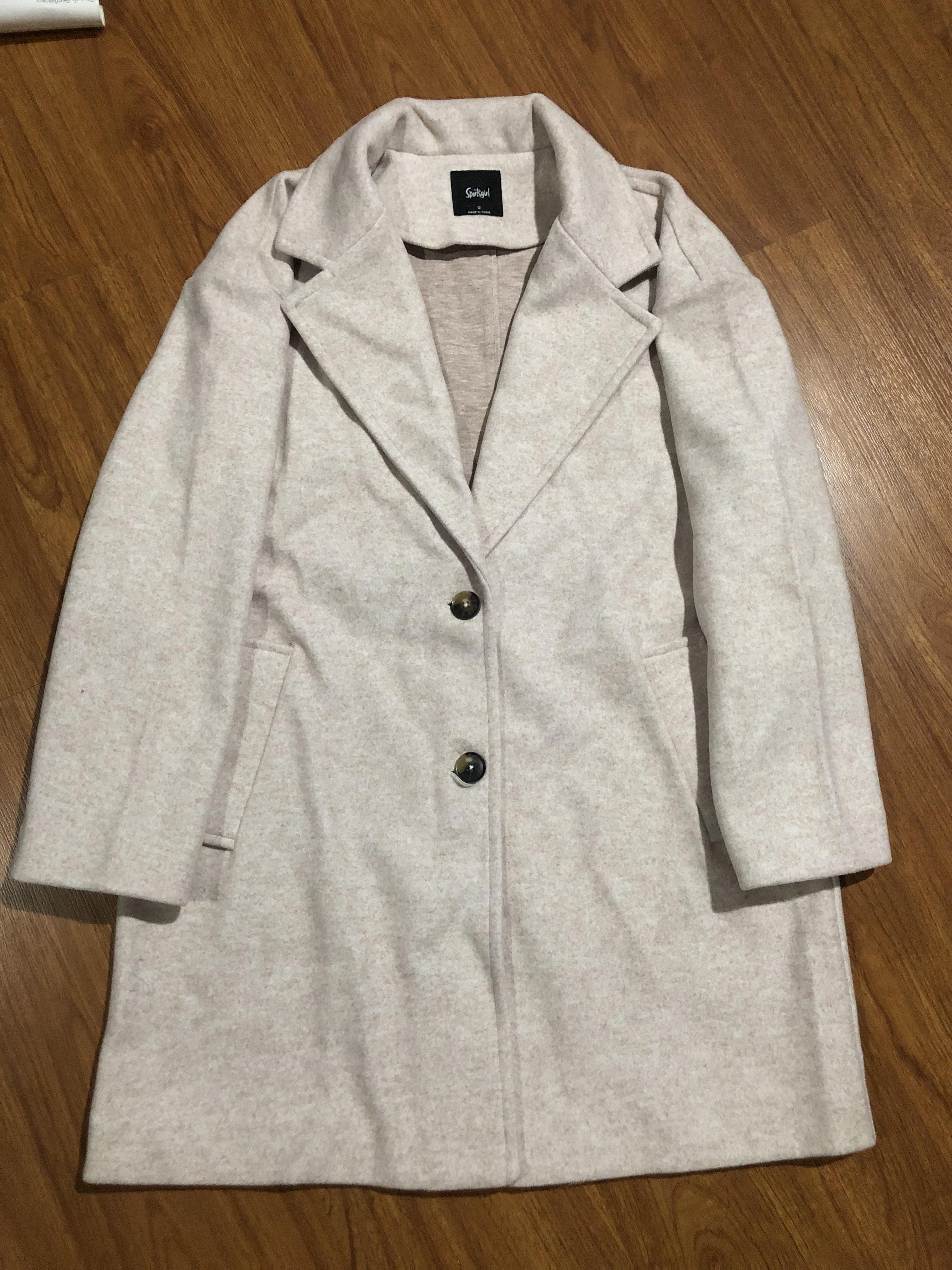 เสื้อโค้ดกันหนาว เสื้อกันหนาว overcoat โค้ทวูล สักหลาด ผสมวูล สีดำ แต่งคอปก กระดุมสองแถว แบรนด์ATCHING สำเนา สำเนา สำเนา สำเนา สำเนา ดำ
