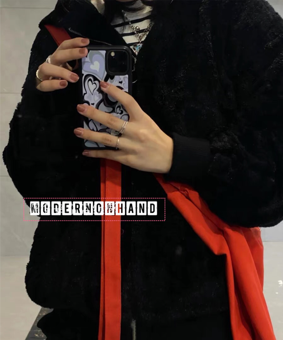 ONE Way เสื้อเฟอร์กันหนาว หมวกฮู้ด เสื้อขน สีขาว แบรนด์ ONE WAYเนื้อนิ่ม นุ่มมากคะ สำเนา สำเนา ดำ