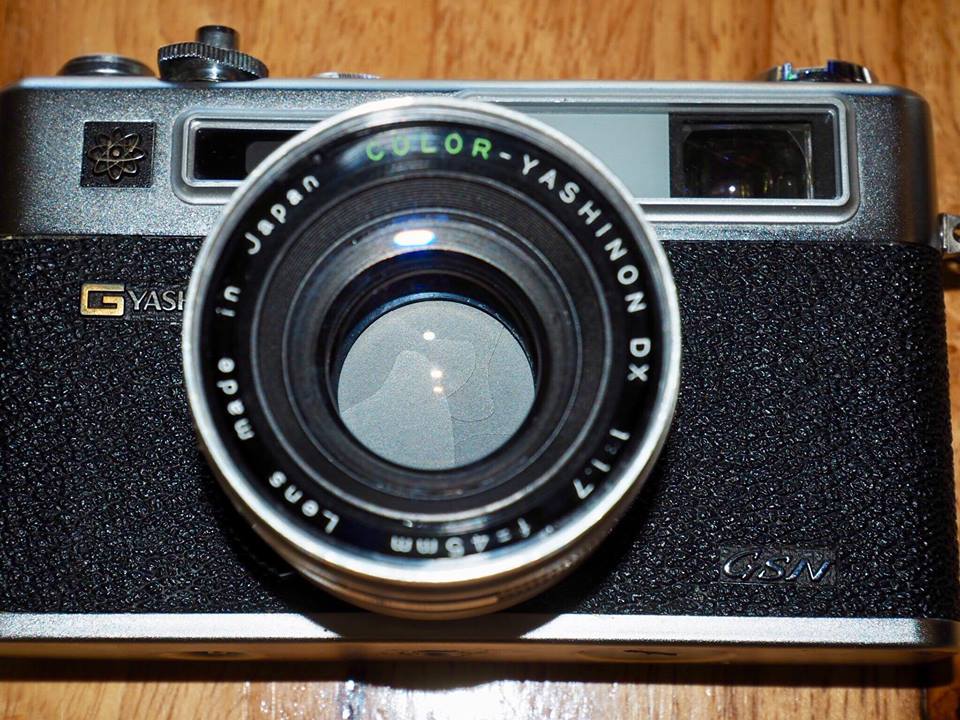 Yashica Electro 35 GSN COLOR YASHINON DX 45MM. F1.7