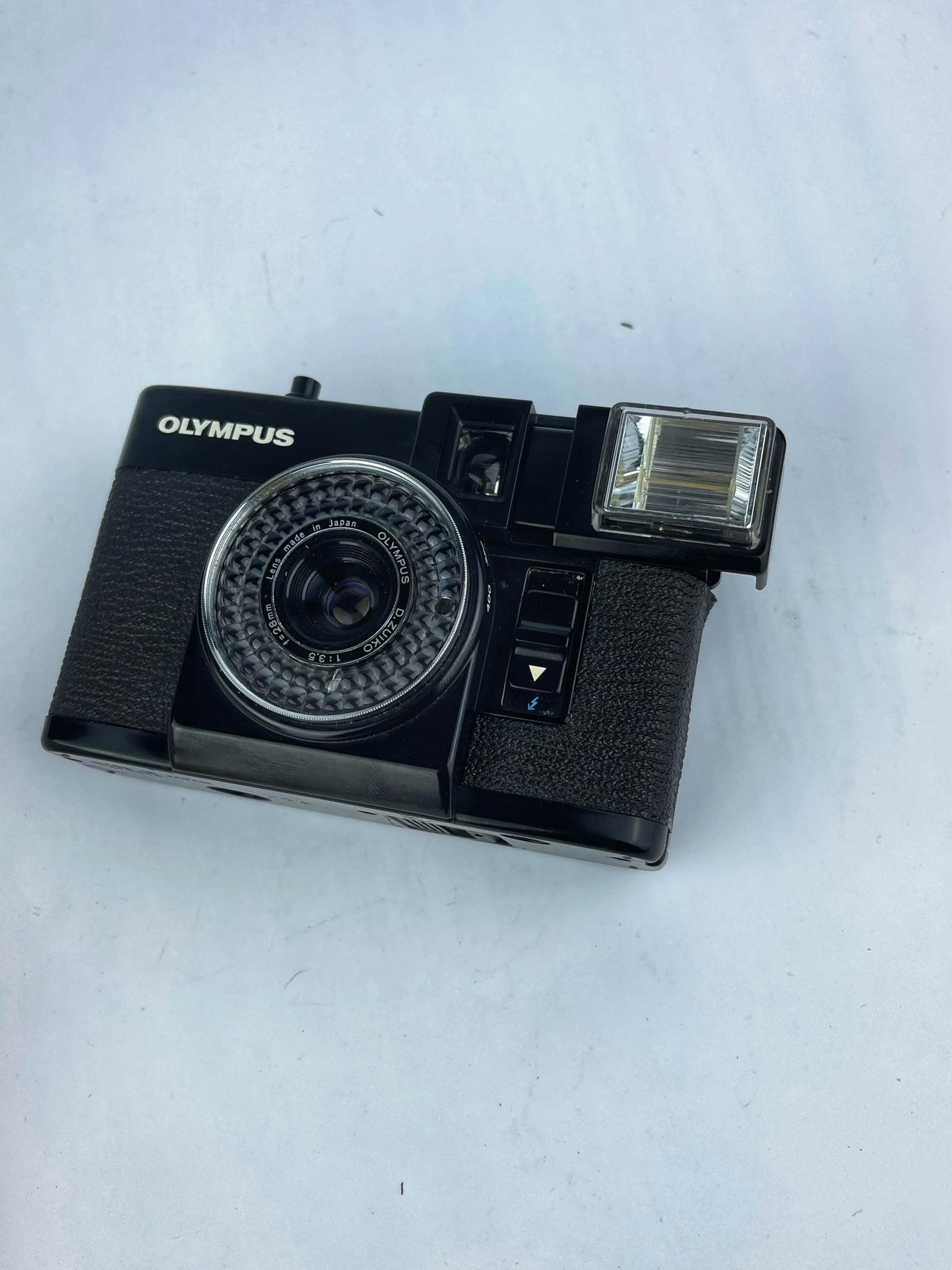 OLYMPUS PEN EF OLYMPUS D.ZUIKO 28MM.F3.5