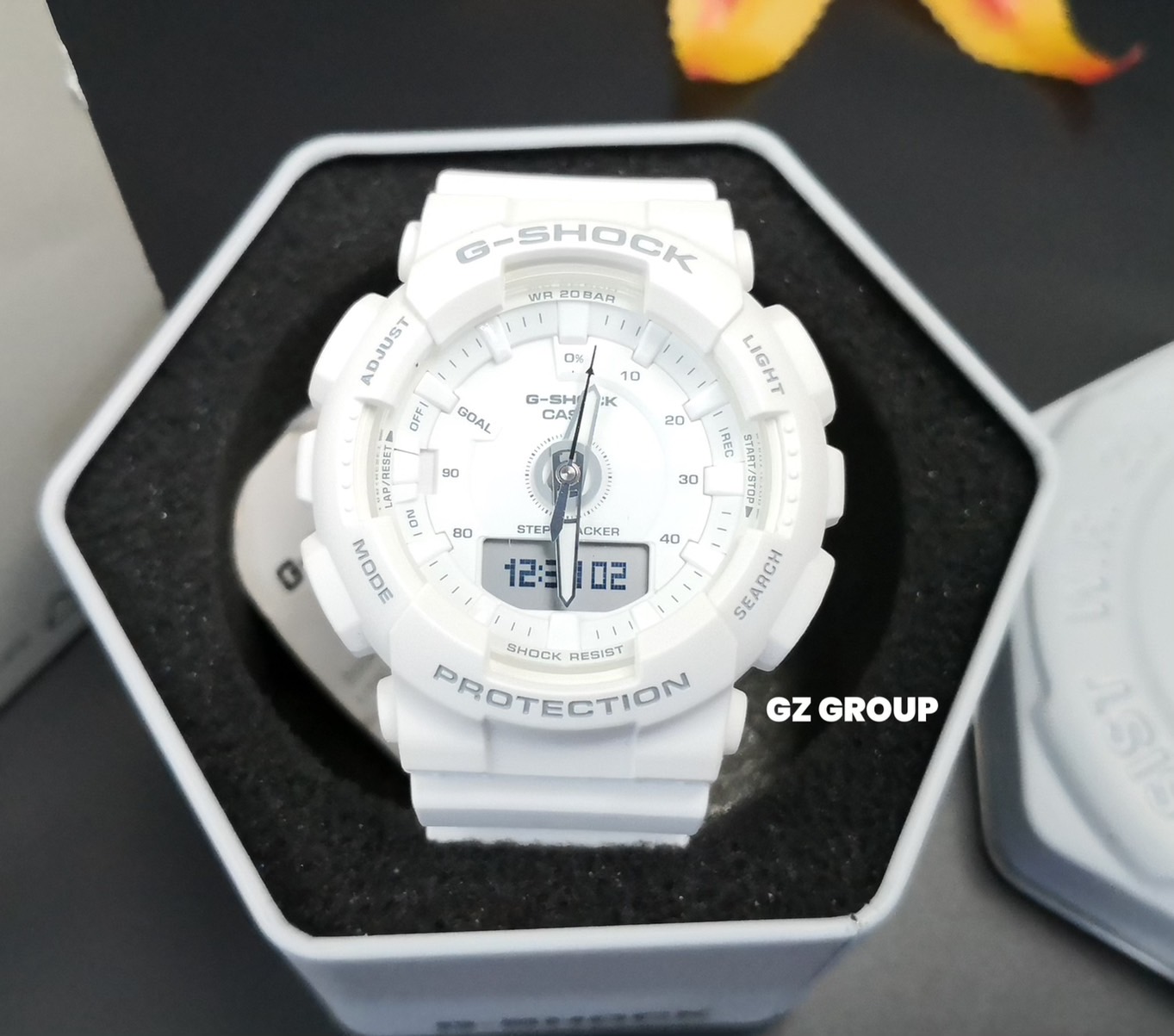 CASIO G-SHOCK นาฬิกาข้อมือ นาฬิกากันน้ำ นาฬิกาของแท้ ประกันศูนย์ CMG 1 ปี รุ่น GMA-S130-7A นาฬิกาสีขาว
