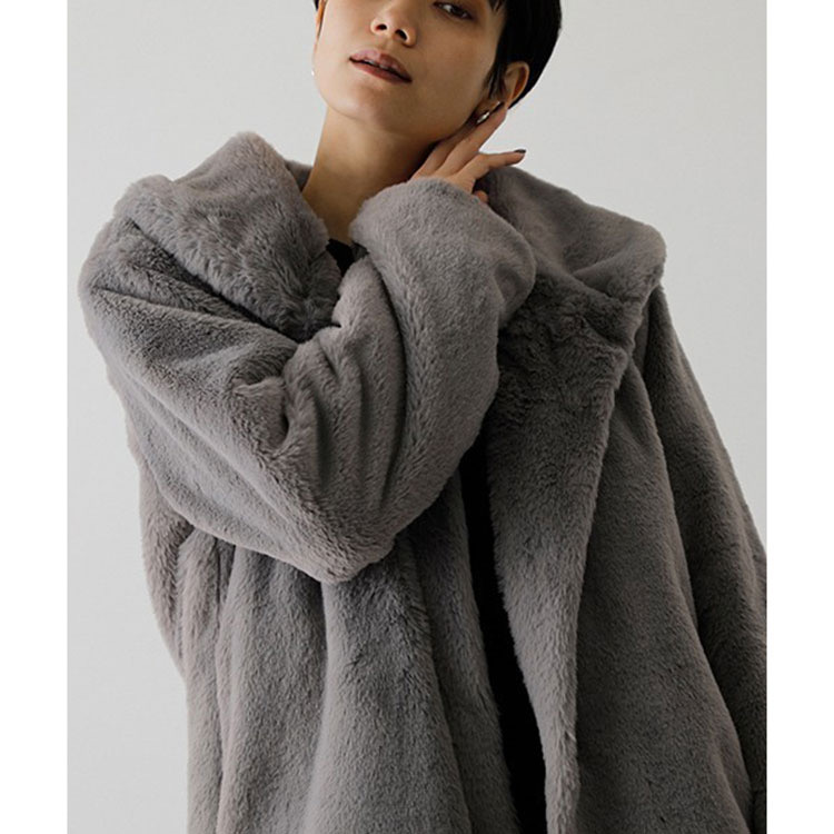 เสื้อโค้ทเฟอร์ โค้ทขนสัตว์เทียม แบรนด์ AZUL by moussy สีเทา ขนนุ่ม งานสวย พรีเมี่ยมมากเลยคะ งานช็อปแท้100% คะ SIe S/M/L สำเนา สำเนา น้ำตาล