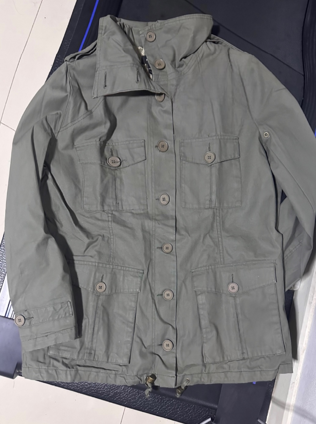 H&m แจ็คเก็ต เสื้อทหาร เสื้อเขียวทหาร H&M สินค้าหลุดโรงงาน จำนวนจำกัดคะ M/L/XL เขียว