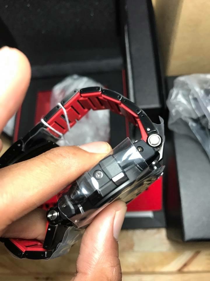 CASIO G-SHOCK นาฬิกาข้อมือ นาฬิกากันน้ำ นาฬิกาของแท้ ประกันศูนย์ CMG 1 ปี รุ่น MTG-S1030BD-1A นาฬิกาสีดำ