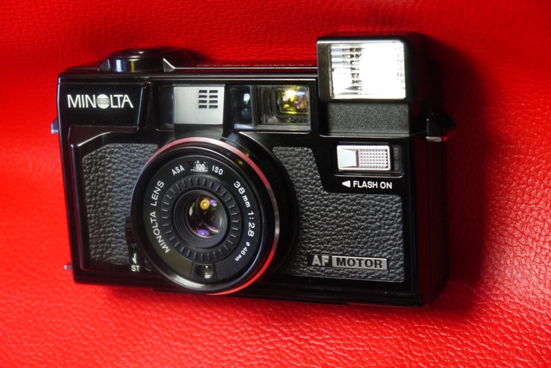 MINOLTA HI-MATIC AF2-MD