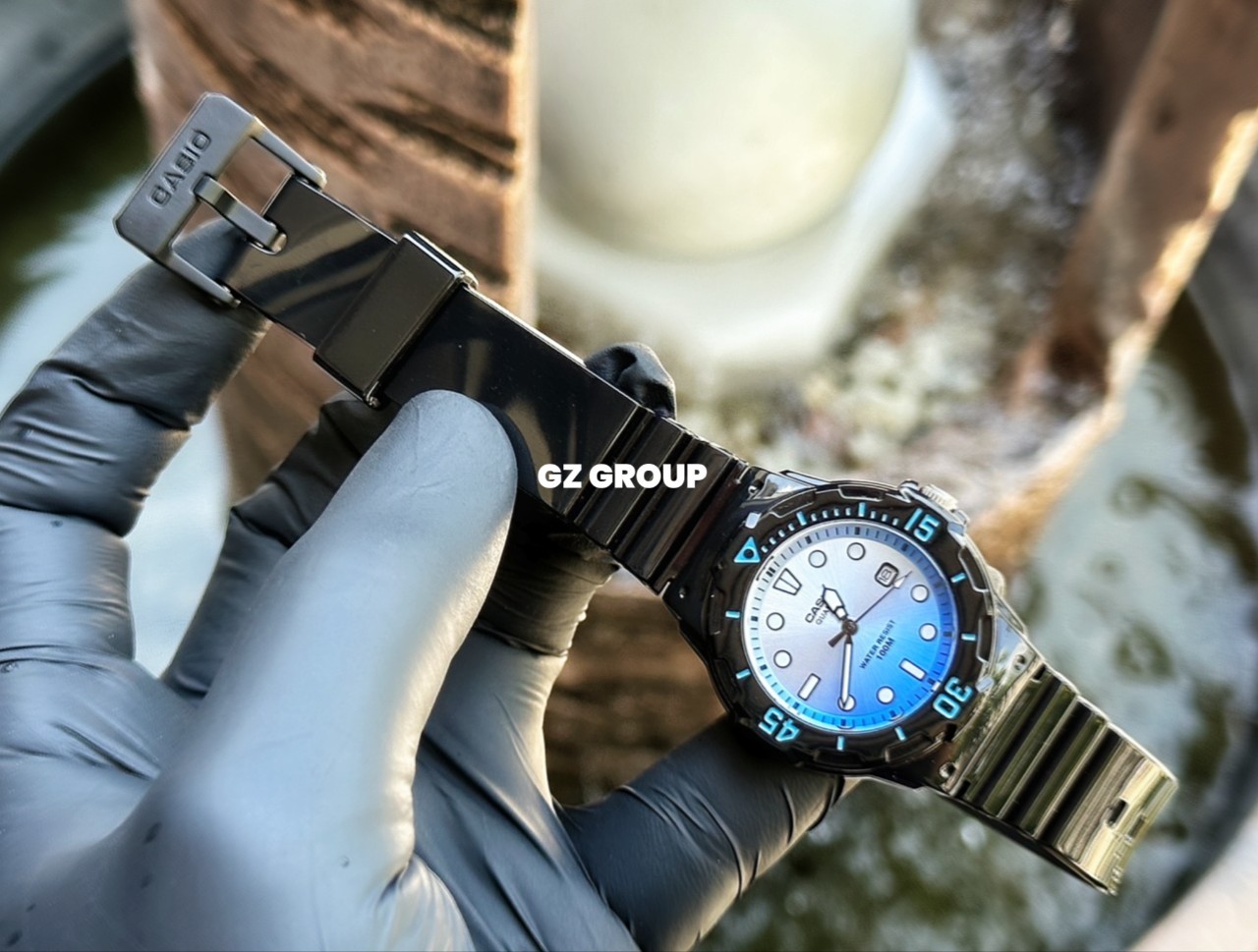 CASIO MID YEAR SALE นาฬิกาคาสิโอ พร้อมส่ง นาฬิกาข้อมือ นาฬิกากันน้ำ นาฬิกาของแท้ BTS ประกันศูนย์ CMG 1 ปี รุ่น LRW-200H-2E นาฬิกาสีดำ