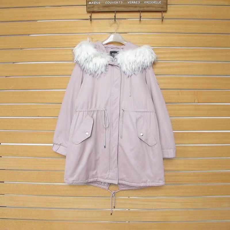 เสื้อโค้ทฮูท BERSHKAกันหนาว Parka สีชมพูอ่อน แต่งขนเฟอร์ ซับขนอุ่นด้านใน (เฟอร์ & ขนอุ่นด้านใน ถอดได้คะ) ดลบได้เลยคะ Size XS/S/M/ L/XL/XXL เขียว