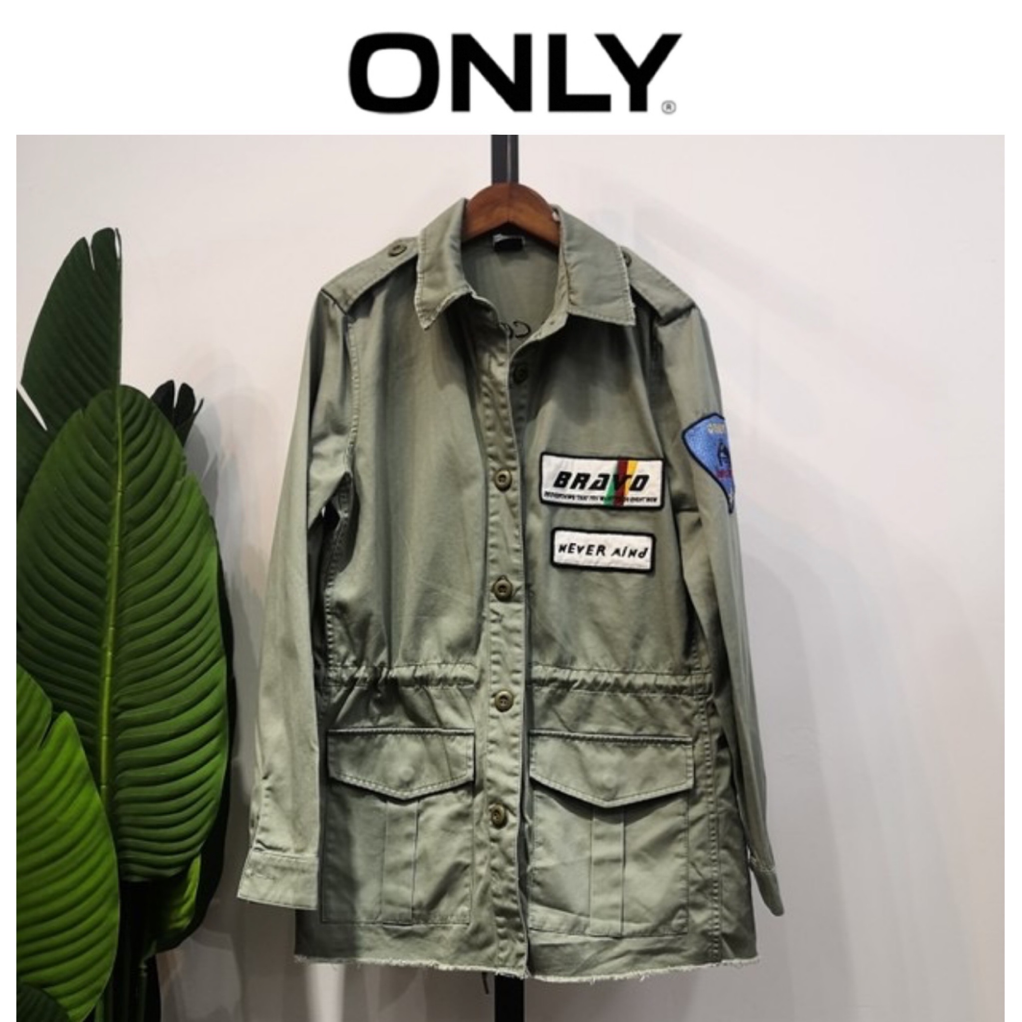 Only เสื้อเขียวทหาร เสื้อนอกแนวทหาร แต่งอาร์มปัก แนวทหาร แบรนด์ ONLY (งานตัดป้าย) แพทเทินสวย เท่ห์มาก คะ Size S/M/L/XL สำเนา เขียว